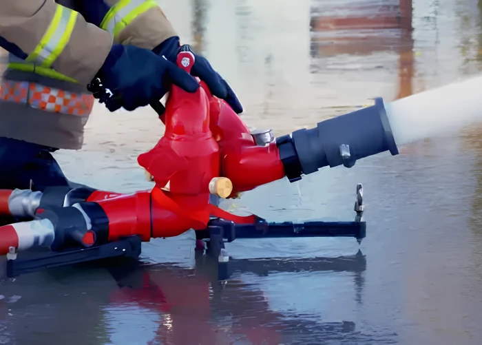 hydrant-equipment-in-use